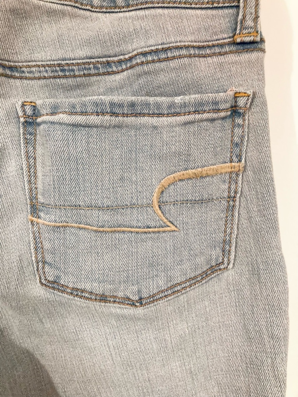 Vintage American Eagle Light Wash Skinny Jeans Gray Blue with Pink undertones - Picture 9 of 9